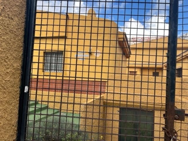 Local Comercial en Escaleritas, Las Palmas de Gran Canaria en venta - 690.000 € (Ref: 9882287)