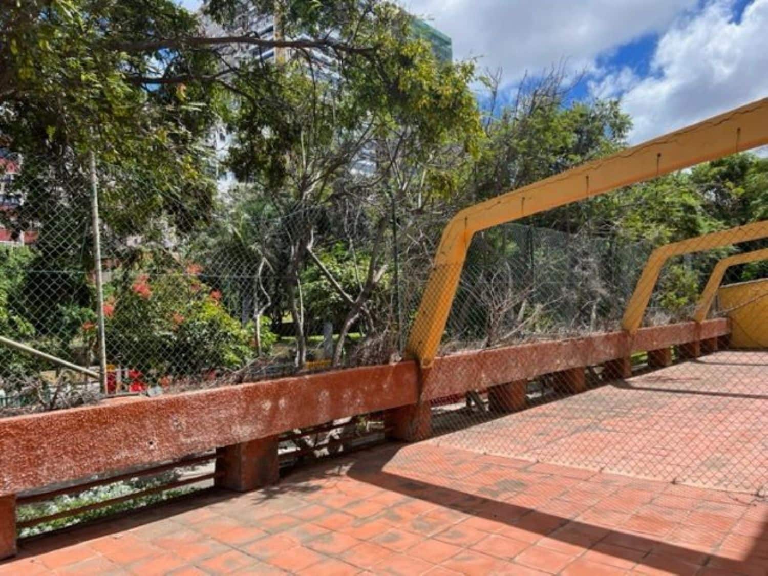 Commercial for sale in Las Palmas de Gran Canaria - € 690,000 (Ref: 9882287)