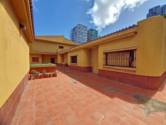 Local Comercial en Escaleritas, Las Palmas de Gran Canaria en venta - 690.000 € (Ref: 9882287)