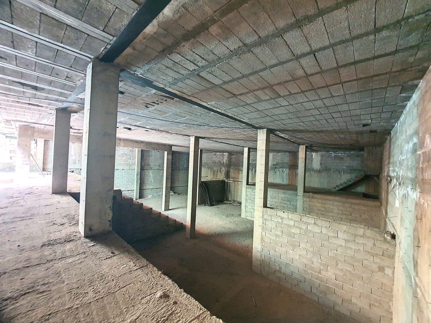 Commercial for sale in Las Palmas de Gran Canaria - € 690,000 (Ref: 9882287)