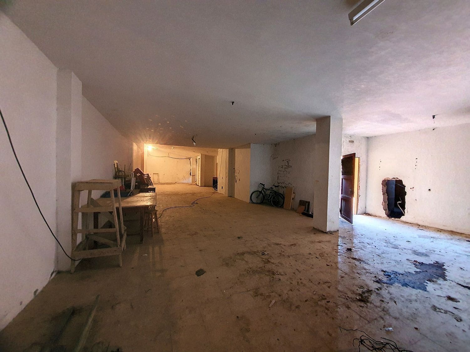 Commercial for sale in Las Palmas de Gran Canaria - € 690,000 (Ref: 9882287)