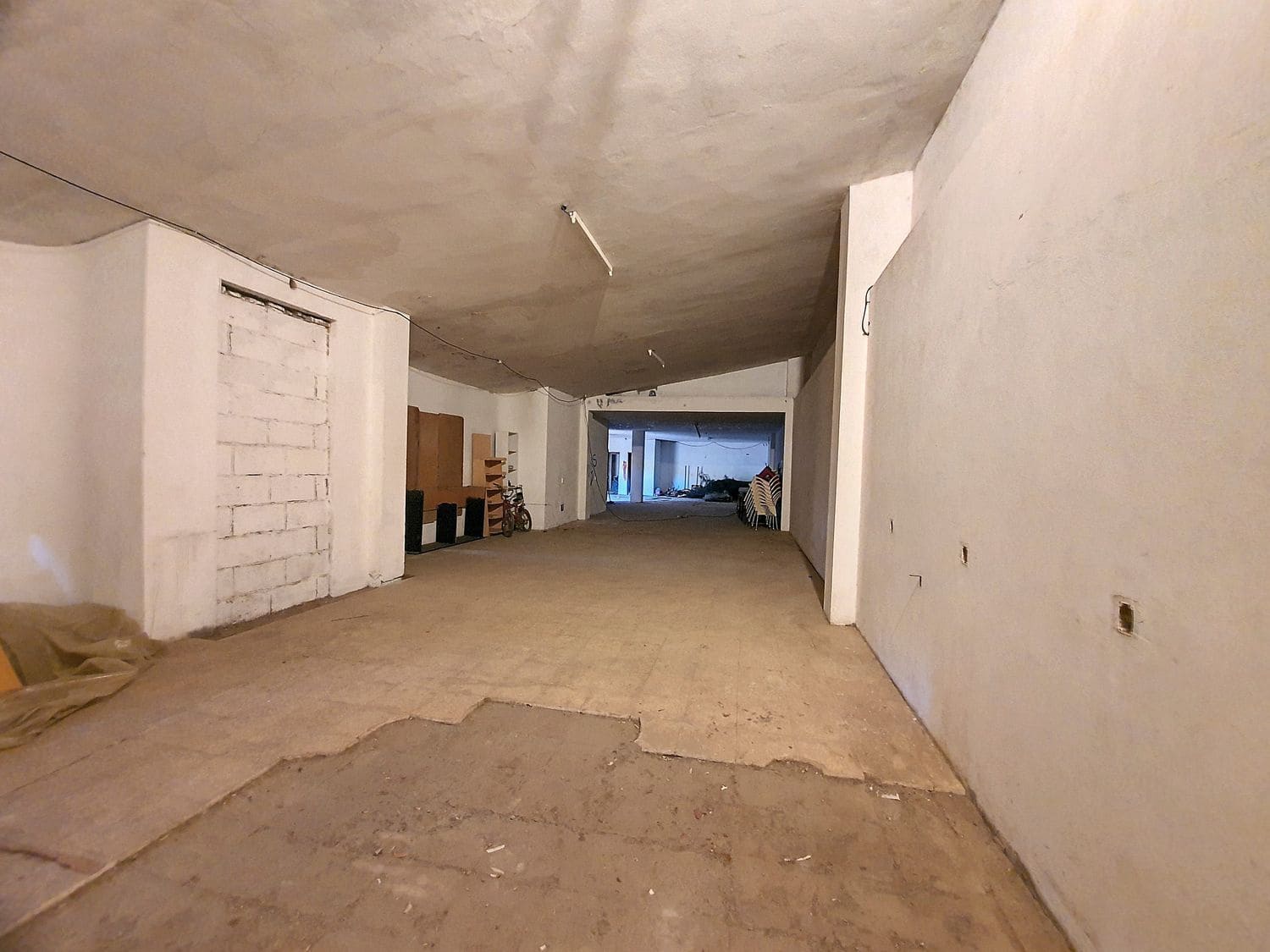Commercial for sale in Las Palmas de Gran Canaria - € 690,000 (Ref: 9882287)