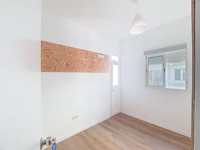 1 soveværelse Lejlighed til salg i Las Palmas de Gran Canaria - € 126.000 (Ref: 9882289)