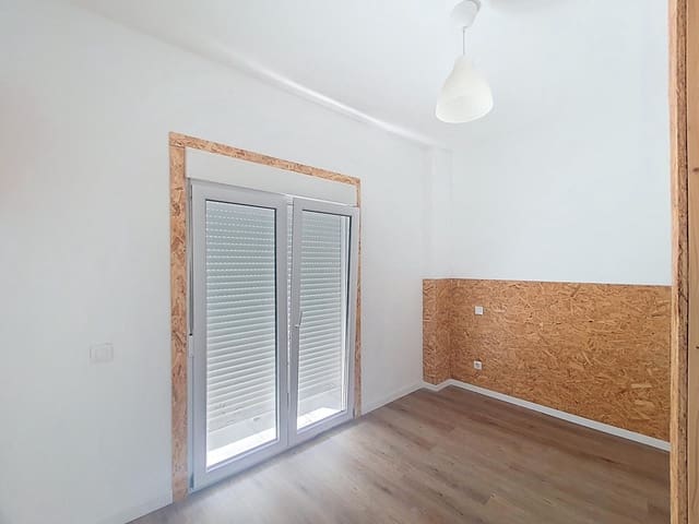 1 soverom Leilighet til salgs i Las Palmas de Gran Canaria - € 126 000 (Ref: 9882290)