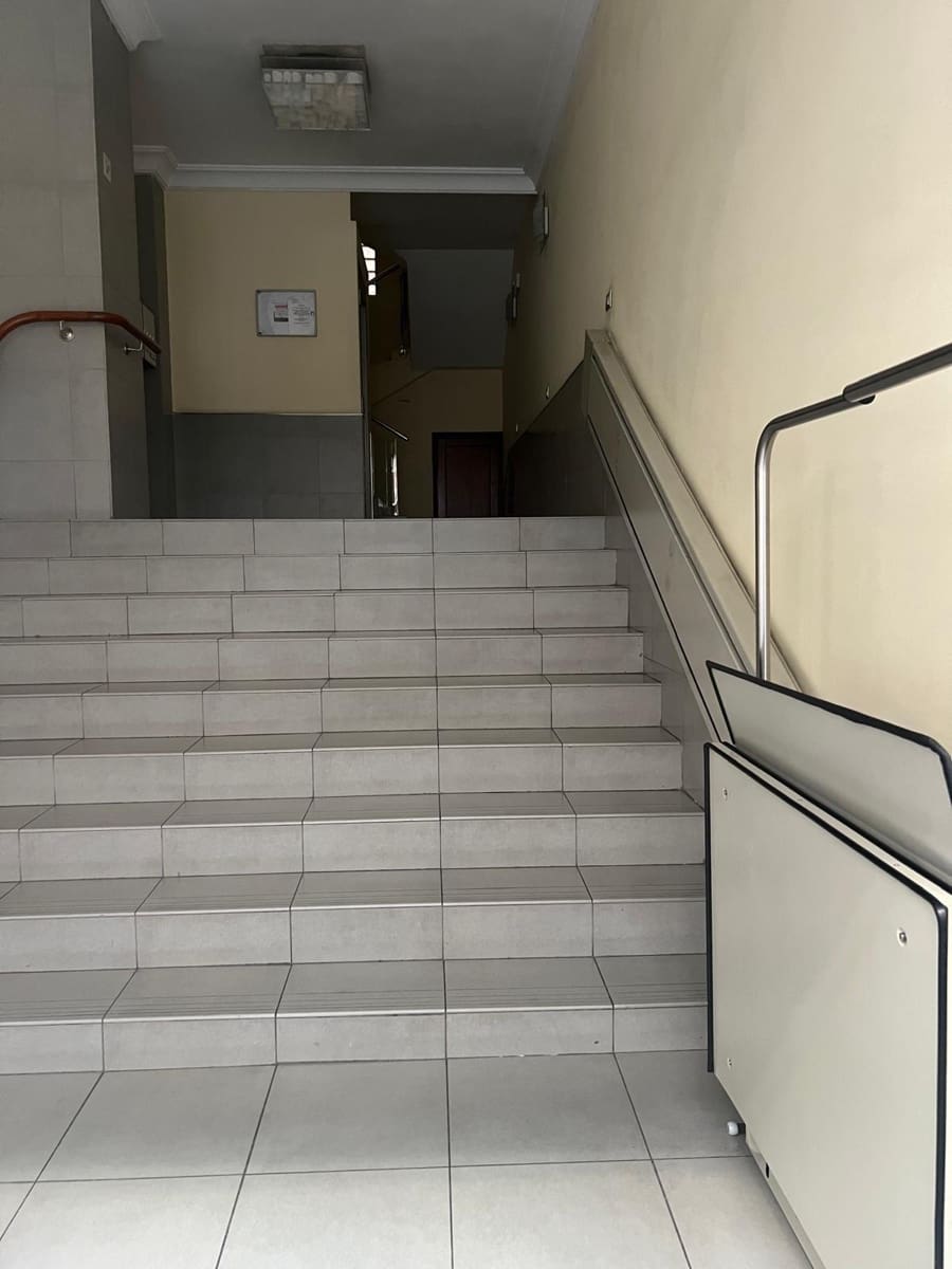 Office for rent in Las Palmas de Gran Canaria - € 800 (Ref: 9882294)