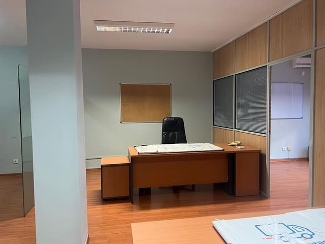 Kontor til leie i Las Palmas de Gran Canaria - € 800 (Ref: 9882294)