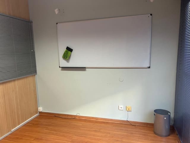 Kontor til leie i Las Palmas de Gran Canaria - € 800 (Ref: 9882294)