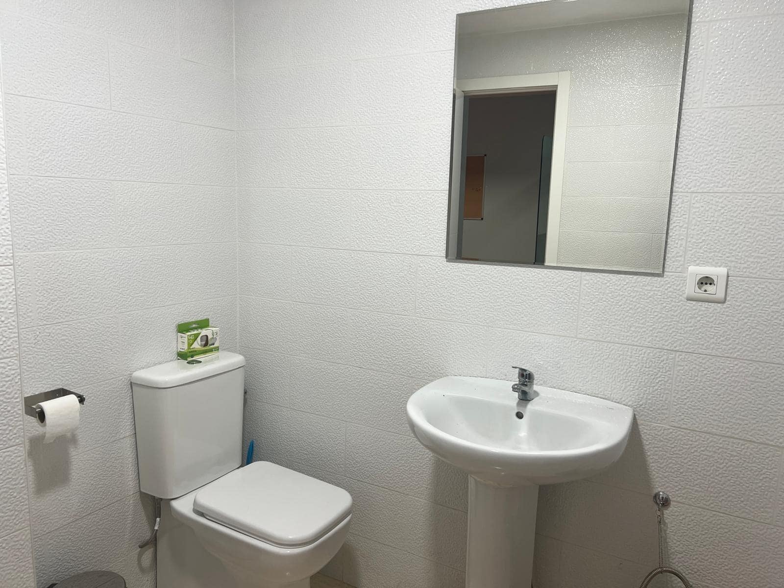 Office for rent in Las Palmas de Gran Canaria - € 800 (Ref: 9882294)