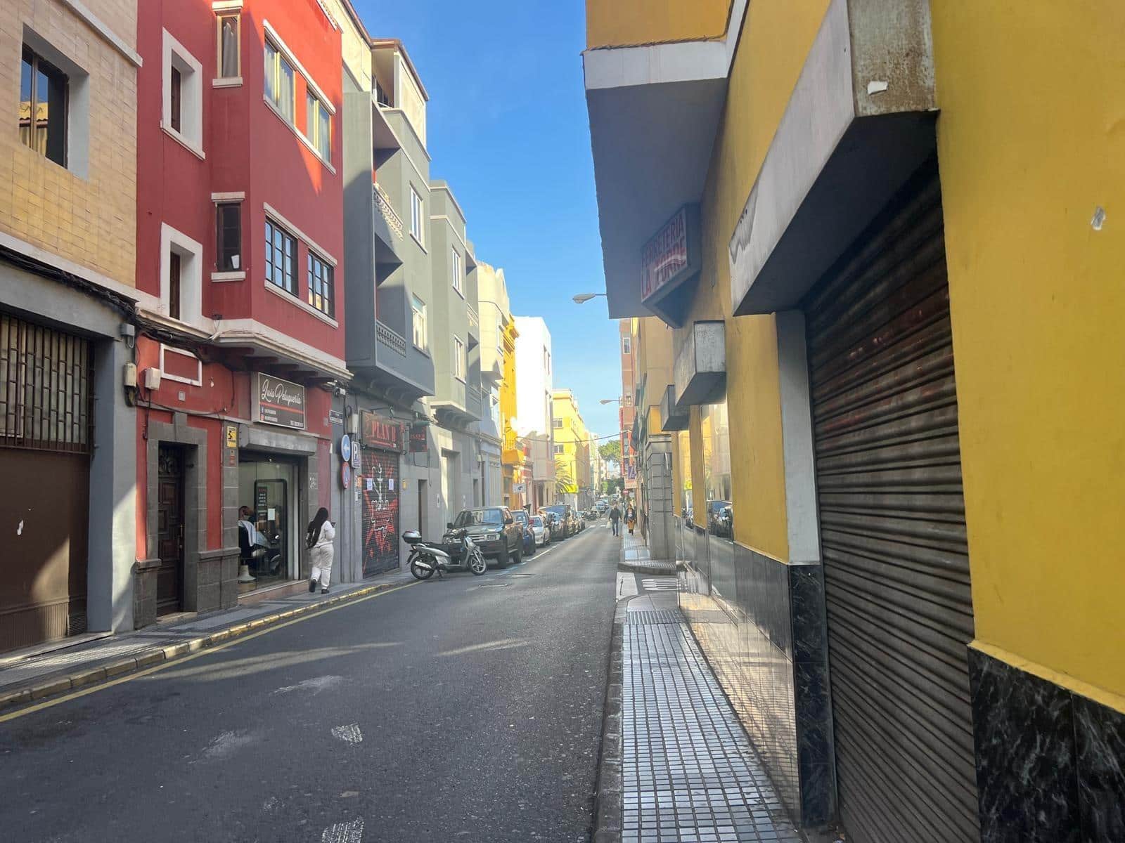 Office for rent in Las Palmas de Gran Canaria - € 800 (Ref: 9882294)