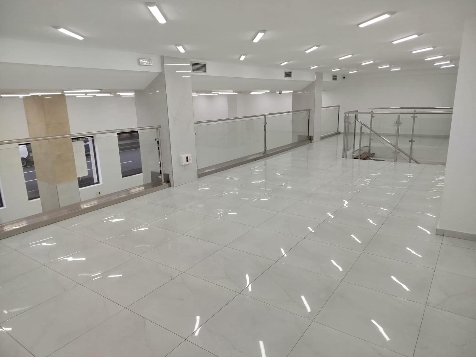 Commercial for rent in Las Palmas de Gran Canaria - € 5,200 (Ref: 9882296)