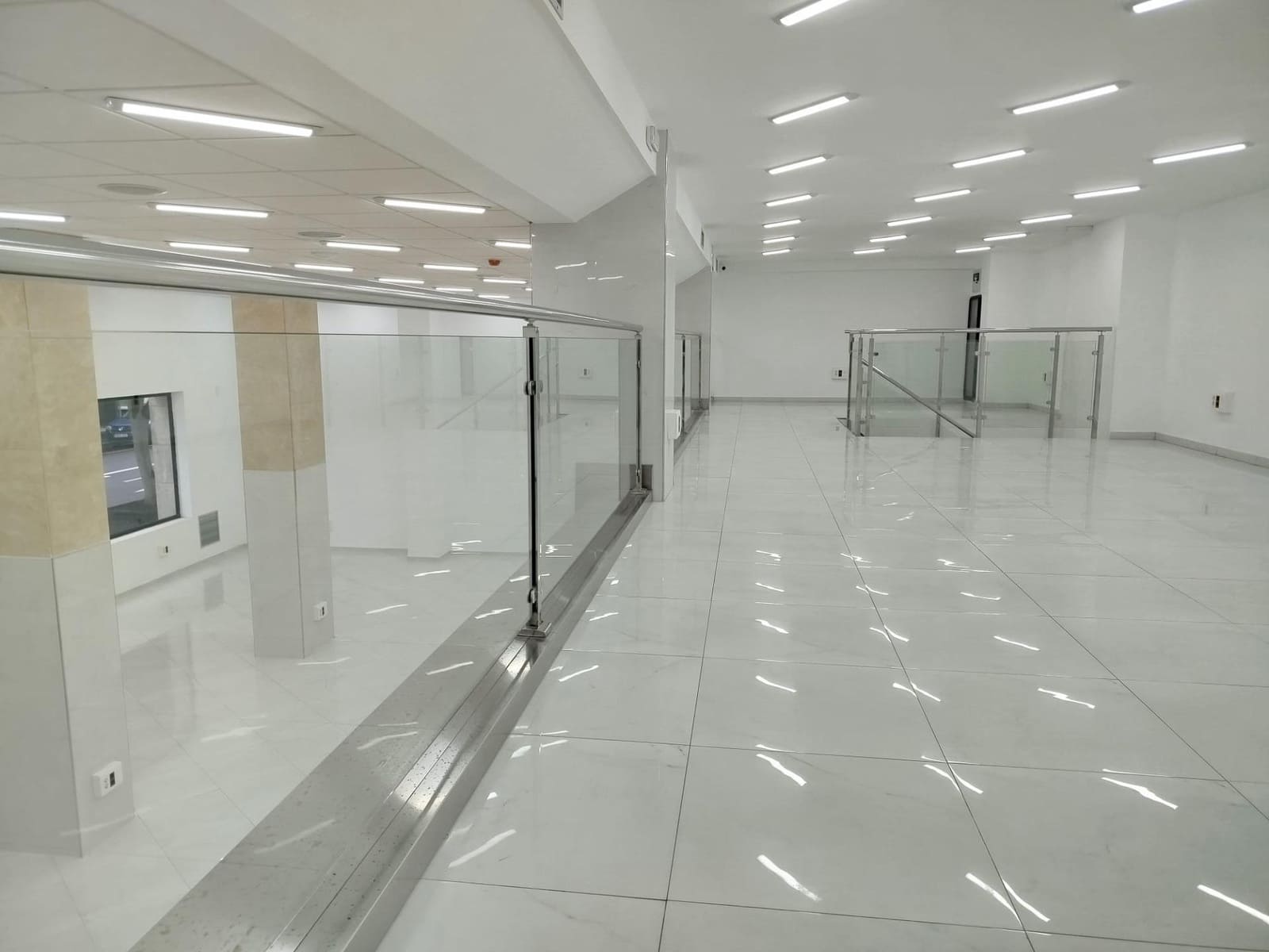 Commercial for rent in Las Palmas de Gran Canaria - € 5,200 (Ref: 9882296)