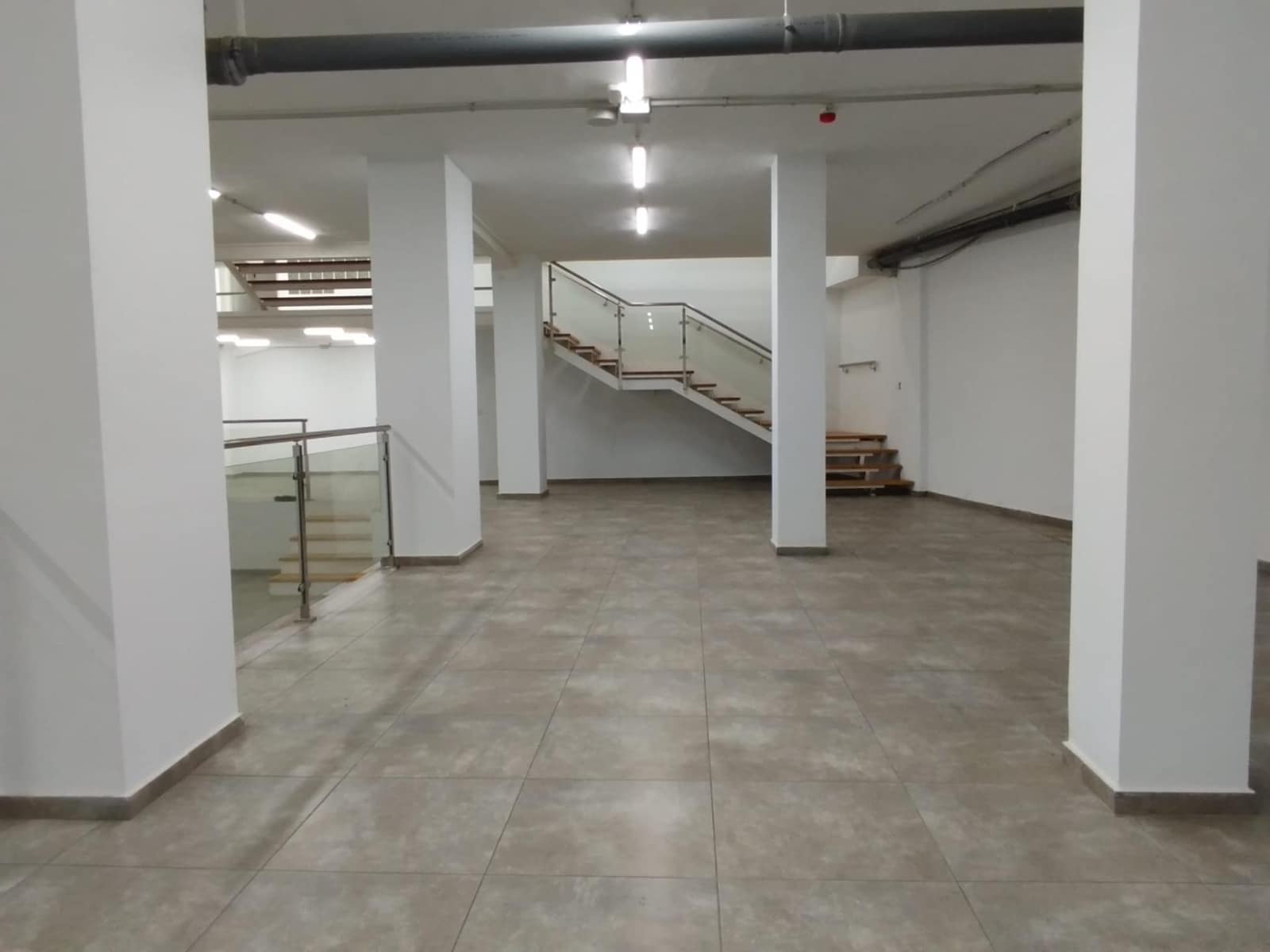 Commercial for rent in Las Palmas de Gran Canaria - € 5,200 (Ref: 9882296)