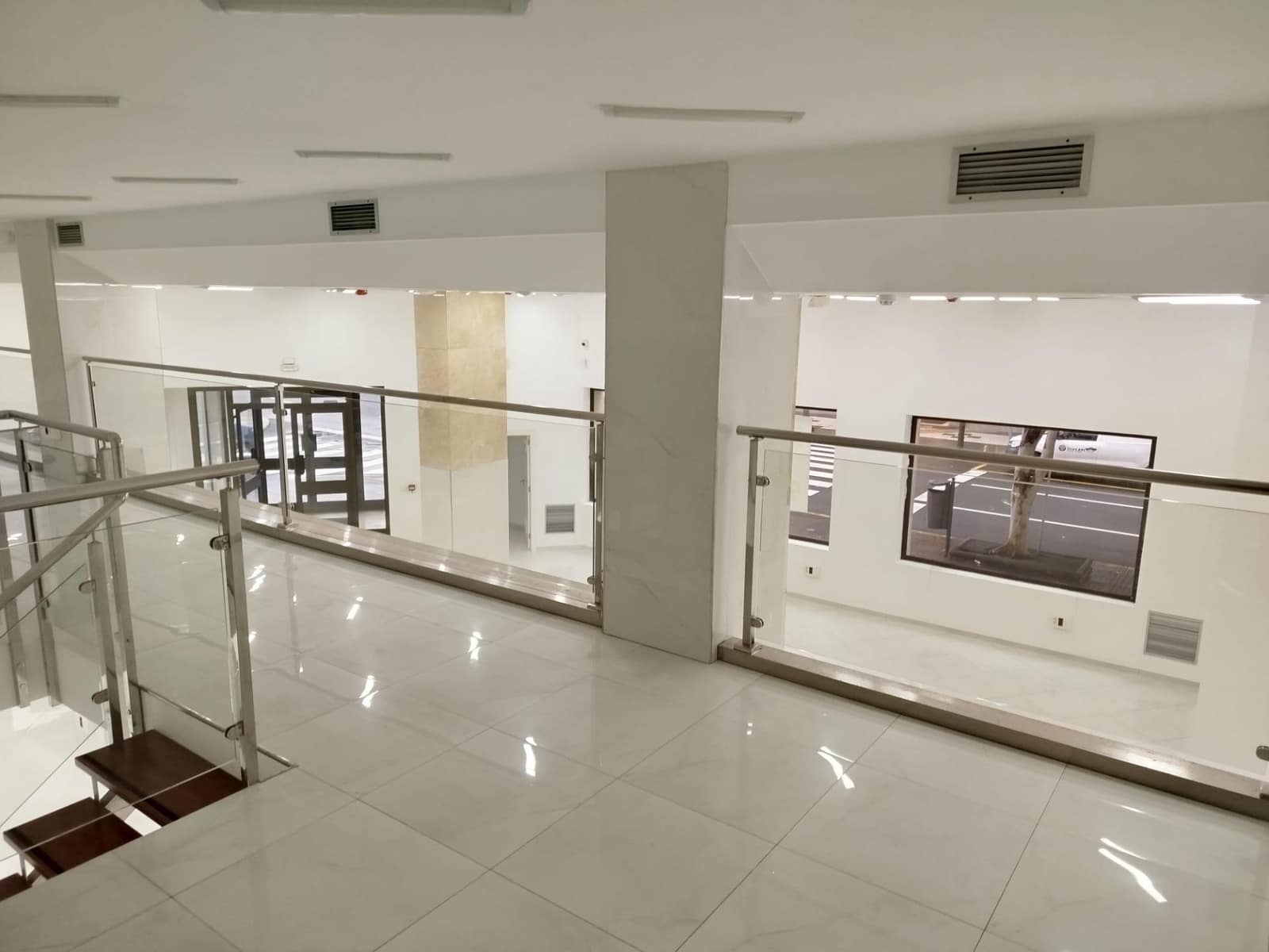 Commercial for rent in Las Palmas de Gran Canaria - € 5,200 (Ref: 9882296)