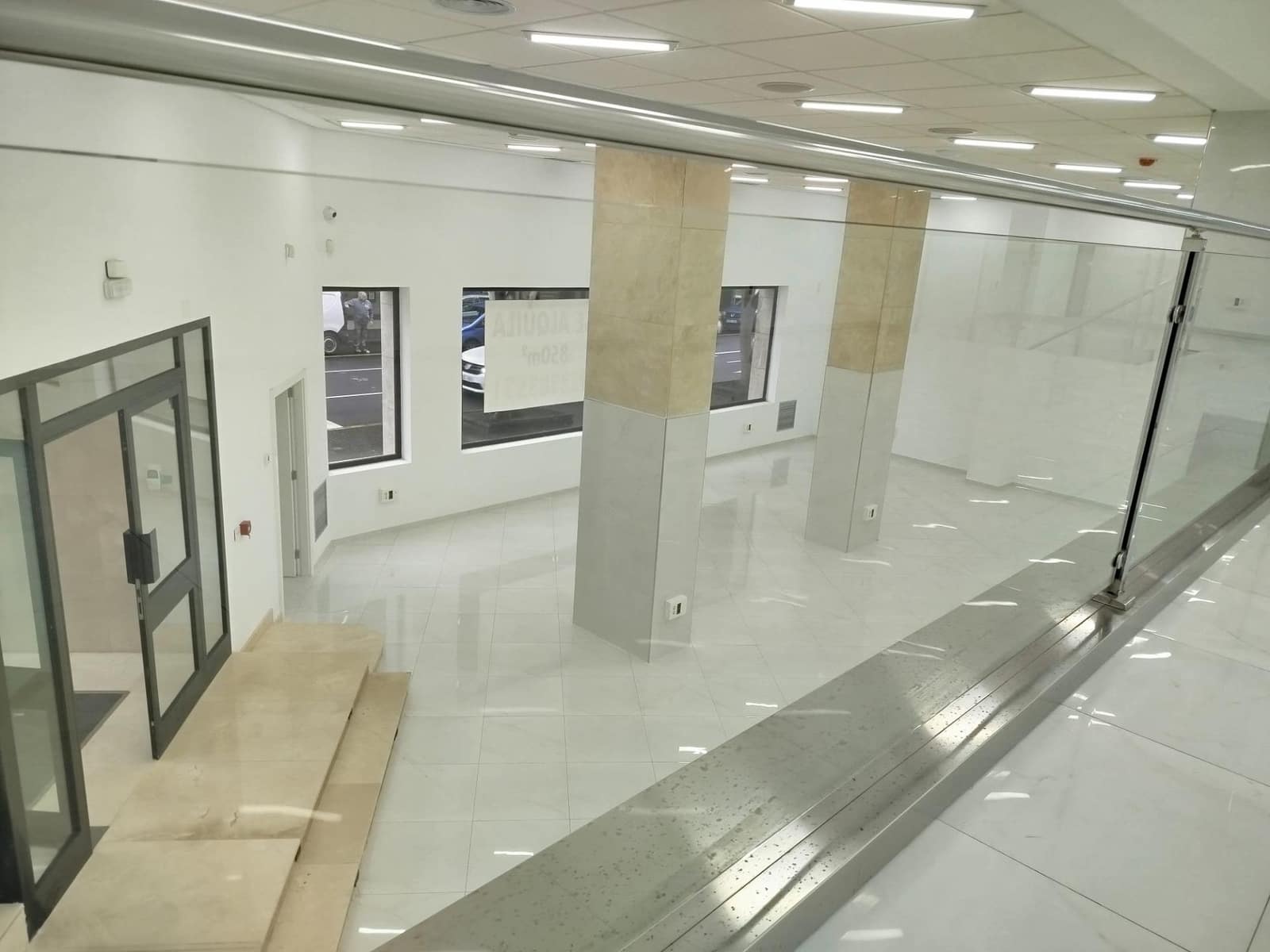 Commercial for rent in Las Palmas de Gran Canaria - € 5,200 (Ref: 9882296)