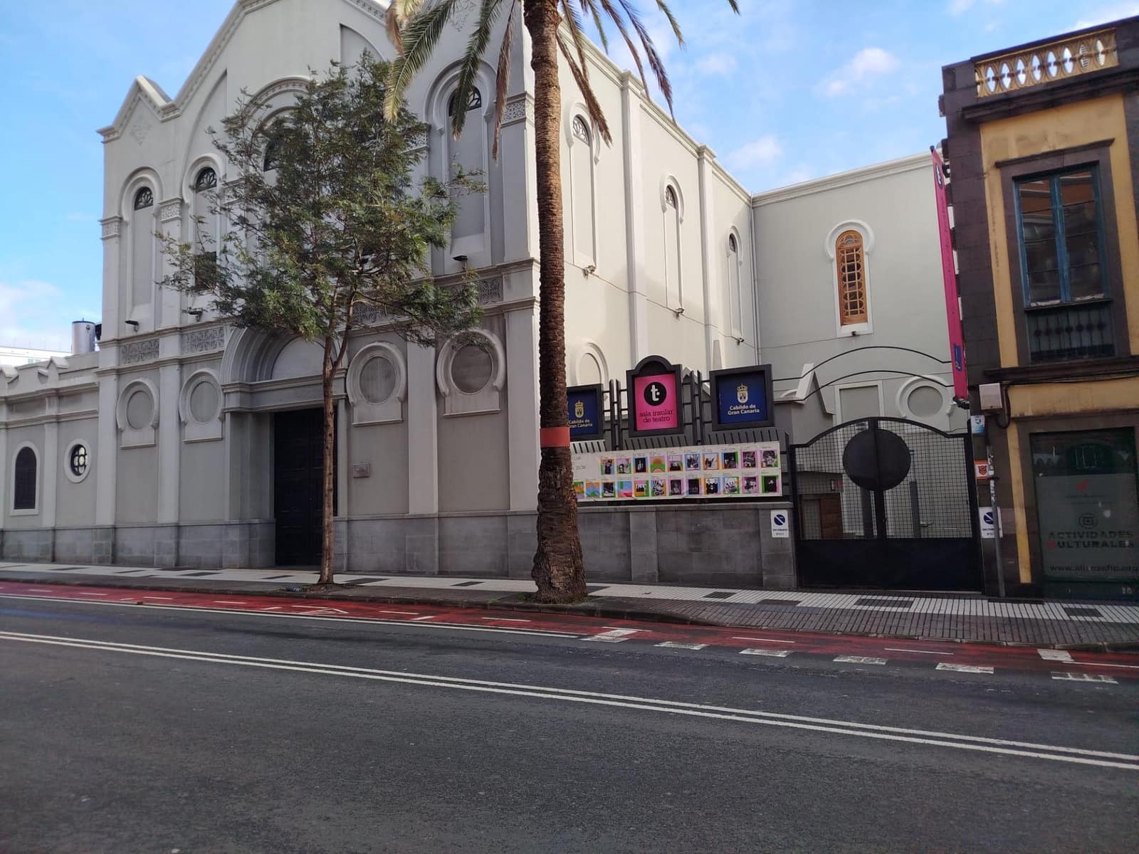6 bedroom Commercial for rent in Las Palmas de Gran Canaria with garage - € 2,400 (Ref: 9882297)