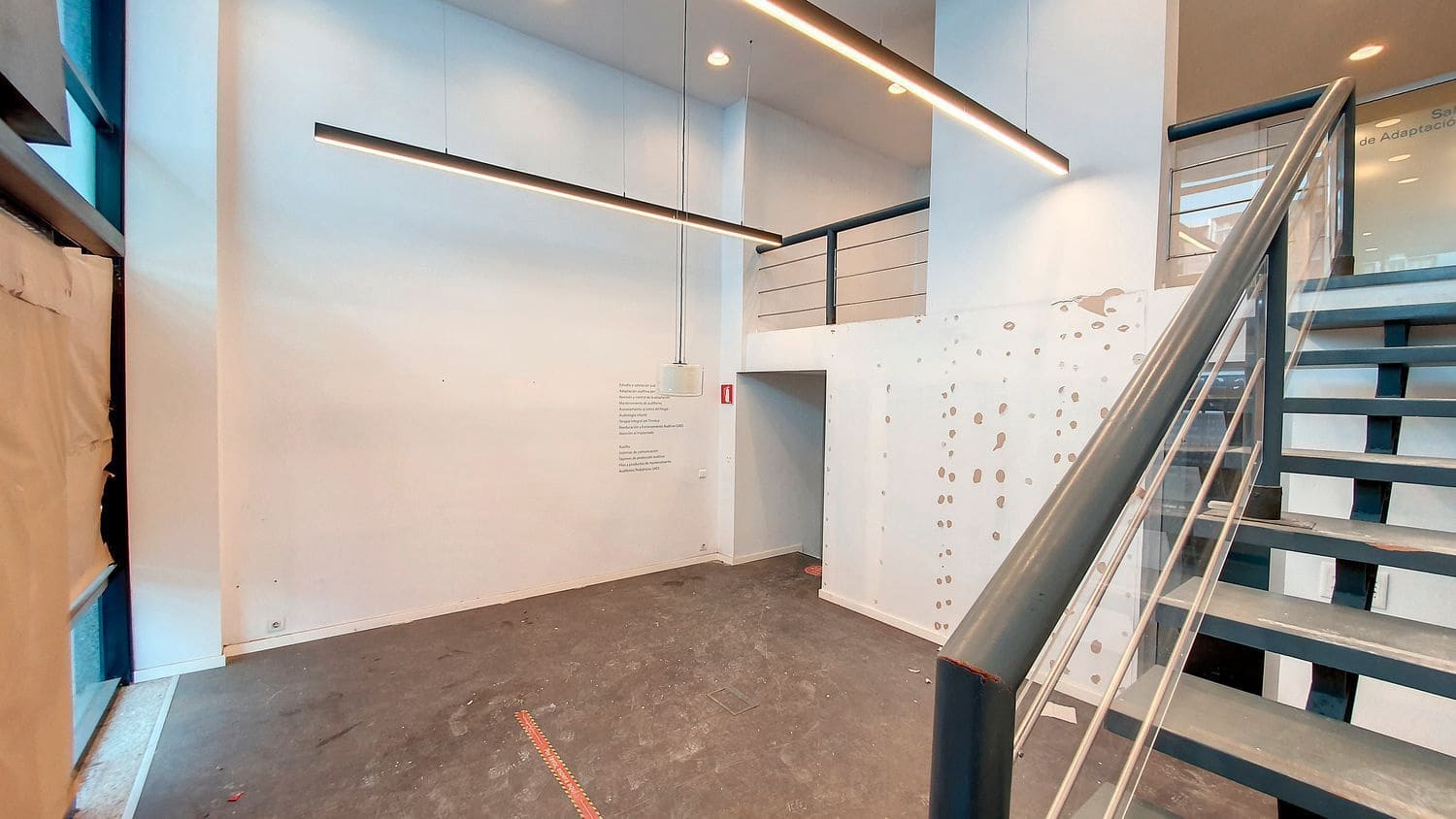 Commercial for rent in Las Palmas de Gran Canaria - € 2,800 (Ref: 9882302)