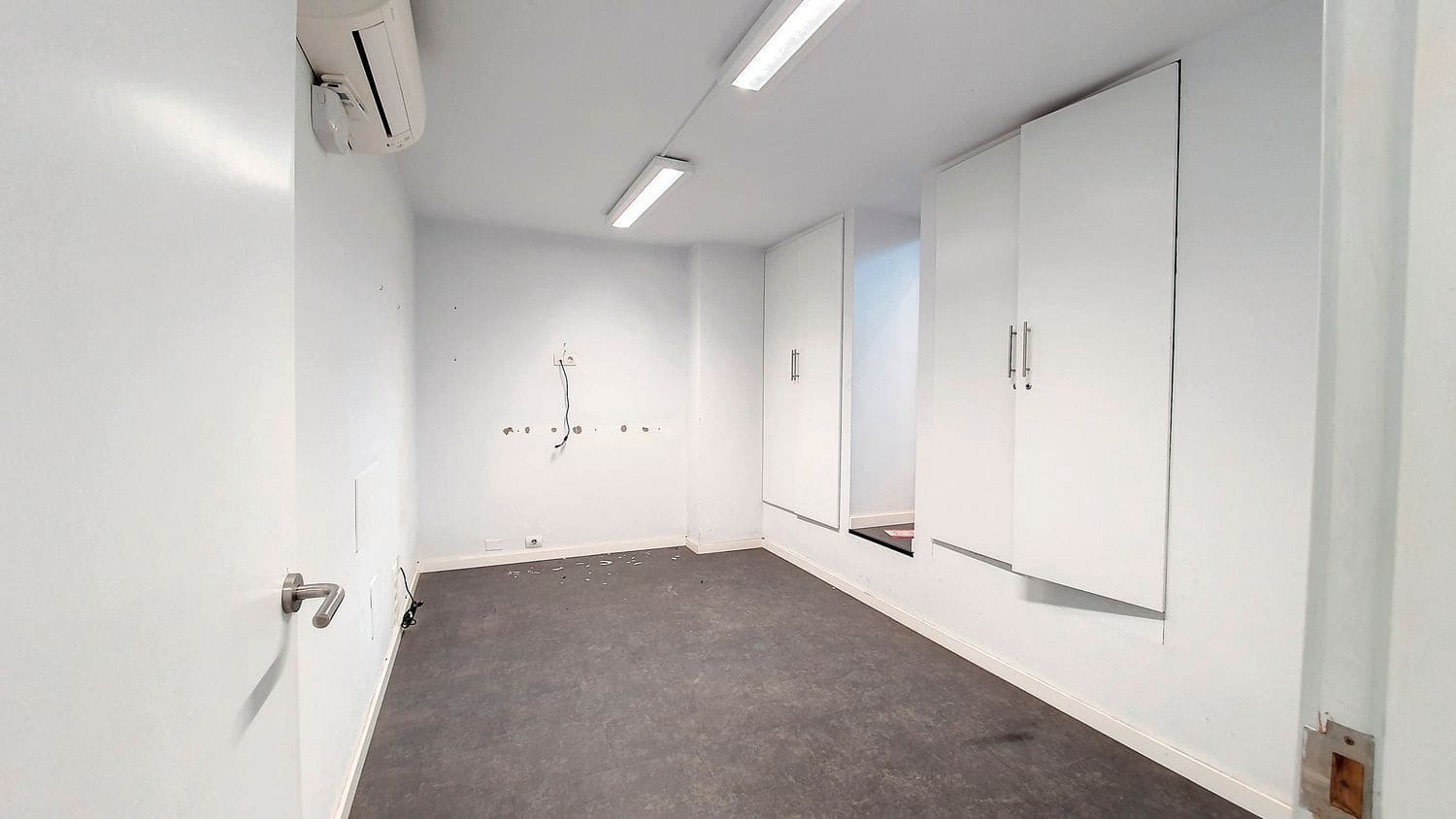 Commercial for rent in Las Palmas de Gran Canaria - € 2,800 (Ref: 9882302)