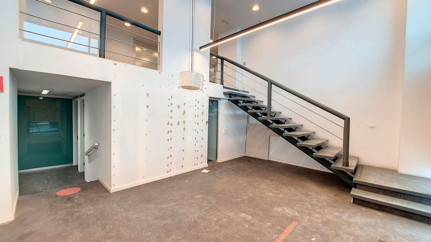 Commercial for rent in Las Palmas de Gran Canaria - € 2,800 (Ref: 9882302)