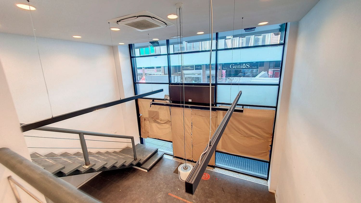 Commercial for rent in Las Palmas de Gran Canaria - € 2,800 (Ref: 9882302)