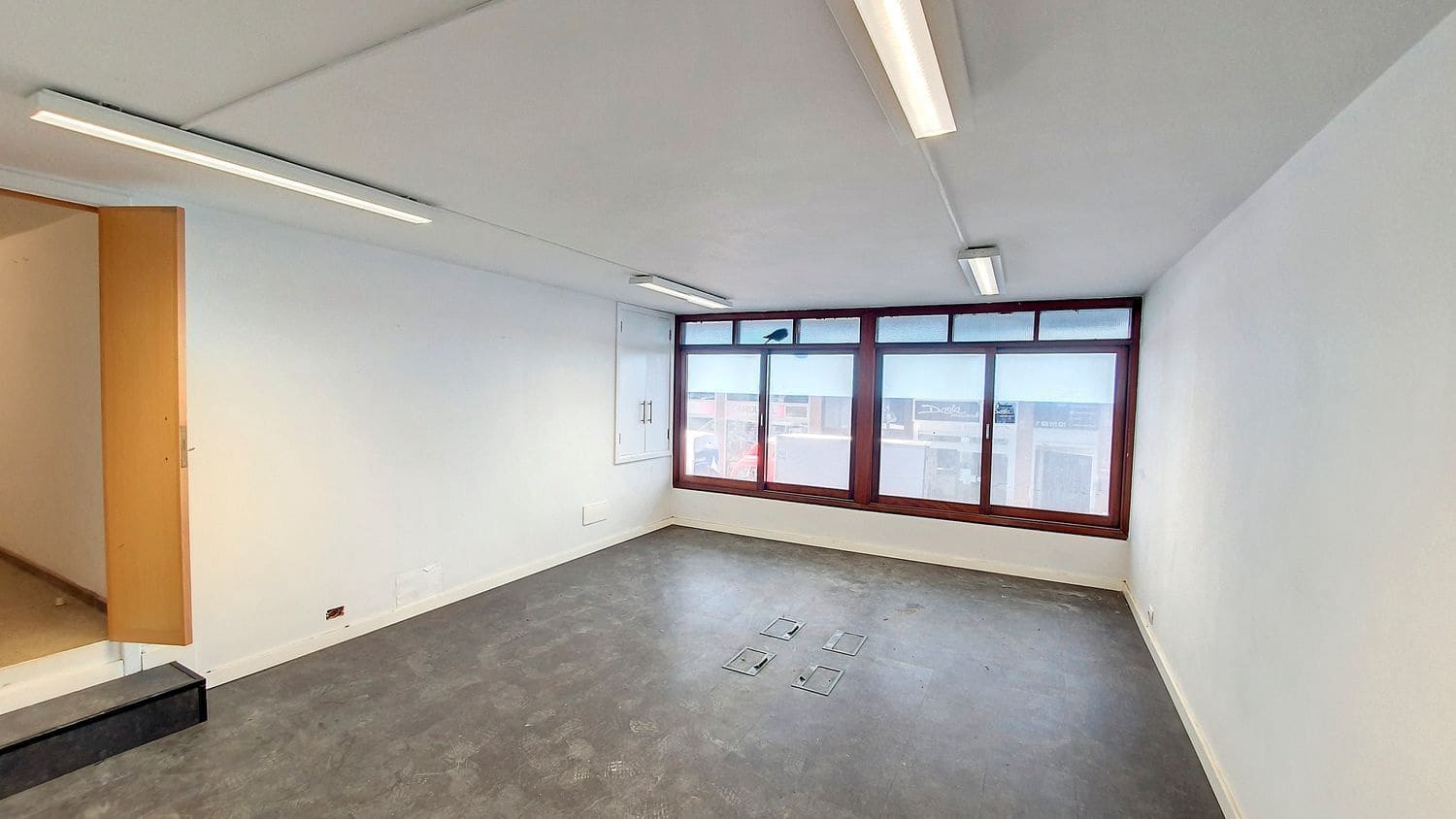 Commercial for rent in Las Palmas de Gran Canaria - € 2,800 (Ref: 9882302)