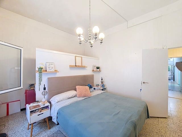Piso de 3 habitaciones en Las Palmas de Gran Canaria en venta - 182.000 € (Ref: 9882303)