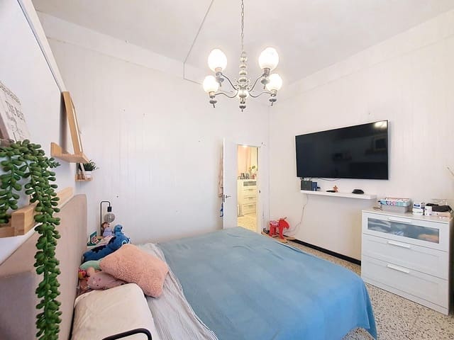 Piso de 3 habitaciones en Las Palmas de Gran Canaria en venta - 182.000 € (Ref: 9882303)