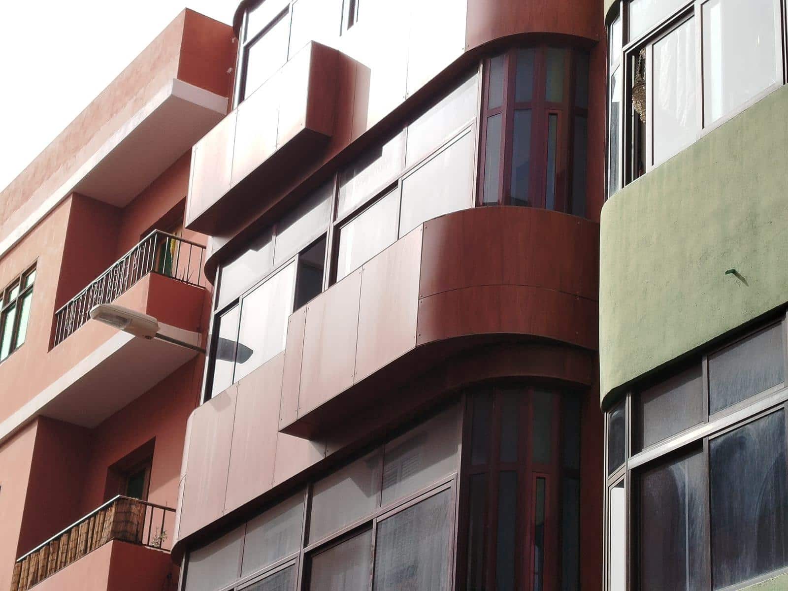 Office for rent in Las Palmas de Gran Canaria - € 1,200 (Ref: 9882304)