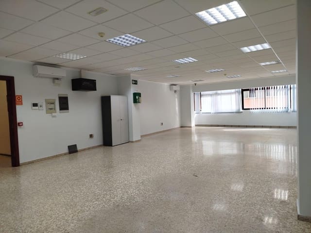 Office for rent in Las Palmas de Gran Canaria - € 1,200 (Ref: 9882304)