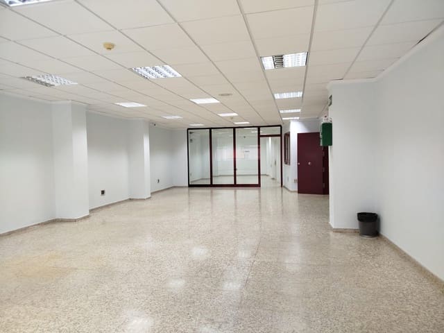Office for rent in Las Palmas de Gran Canaria - € 1,200 (Ref: 9882304)
