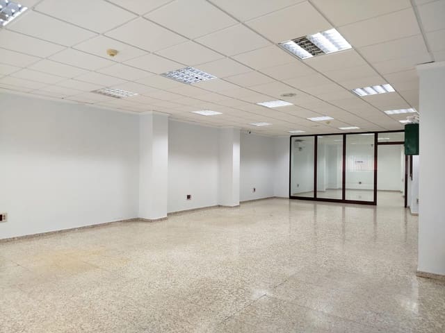 Office for rent in Las Palmas de Gran Canaria - € 1,200 (Ref: 9882304)