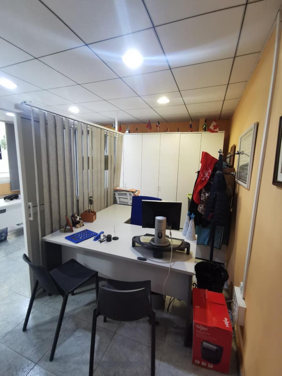 1 bedroom Commercial for sale in Las Palmas de Gran Canaria - € 120,000 (Ref: 9882307)