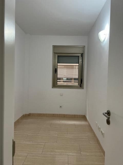 3 soverom Leilighet til leie i Las Palmas de Gran Canaria - € 1 300 (Ref: 9882313)
