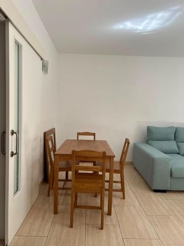 3 soveværelse Lejlighed til leje i Guanarteme, Las Palmas de Gran Canaria - € 1.300 (Ref: 9882313)