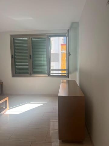 3 soveværelse Lejlighed til leje i Guanarteme, Las Palmas de Gran Canaria - € 1.300 (Ref: 9882313)