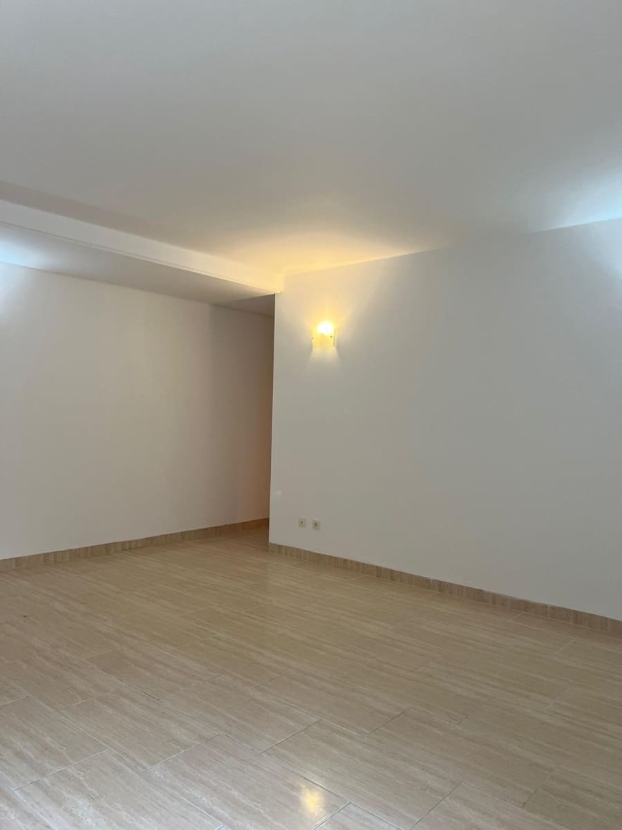 2 soverom Leilighet til leie i Las Palmas de Gran Canaria - € 1 200 (Ref: 9882314)