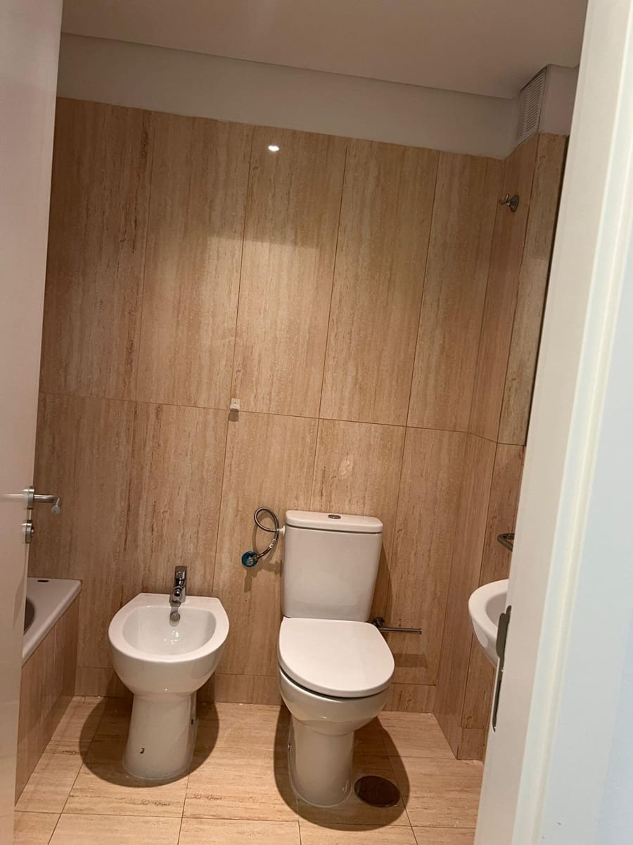 2 soverom Leilighet til leie i Las Palmas de Gran Canaria - € 1 200 (Ref: 9882314)
