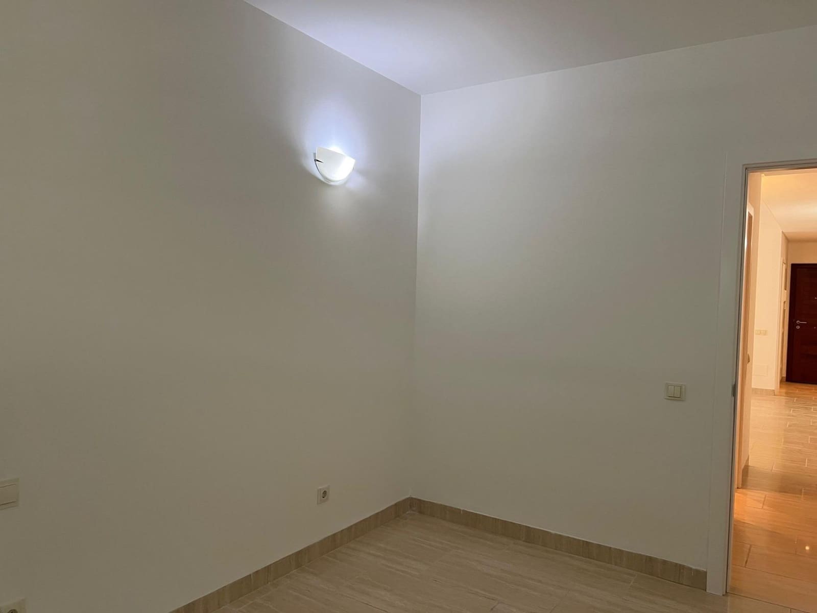 2 soverom Leilighet til leie i Las Palmas de Gran Canaria - € 1 200 (Ref: 9882314)