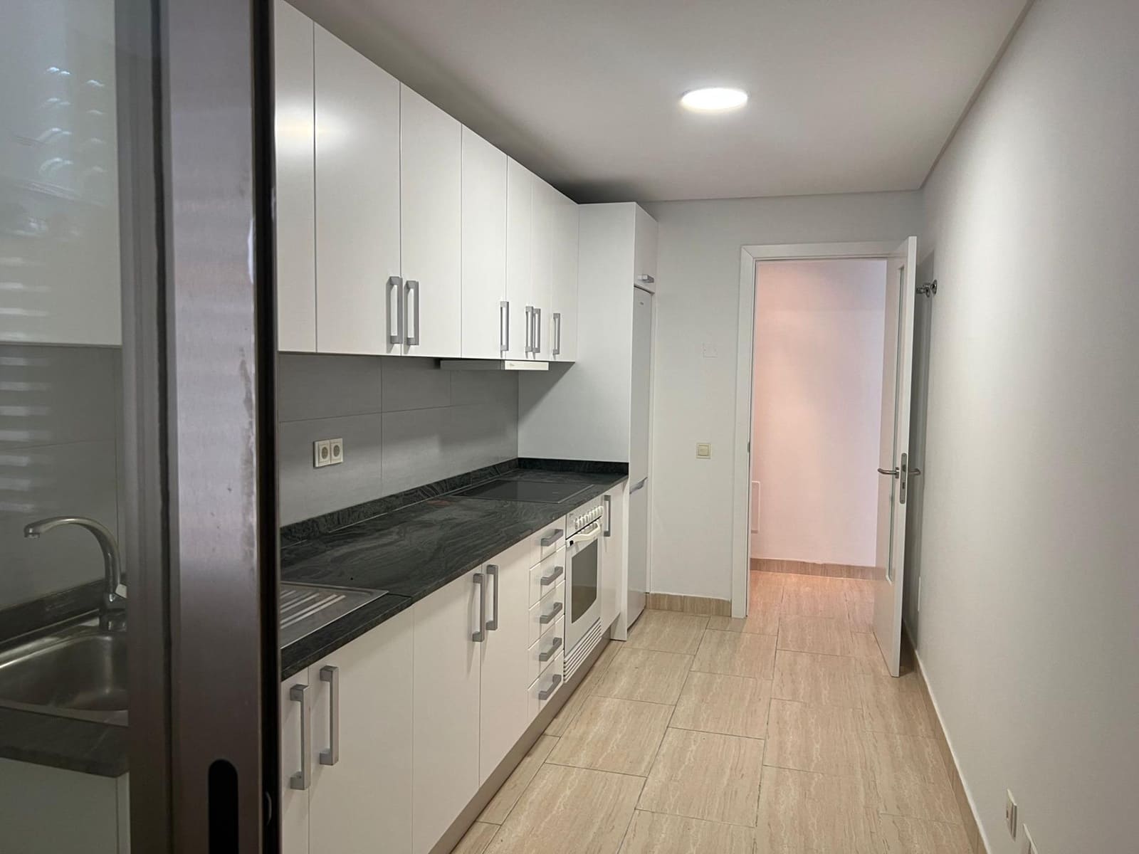 2 soverom Leilighet til leie i Las Palmas de Gran Canaria - € 1 200 (Ref: 9882314)