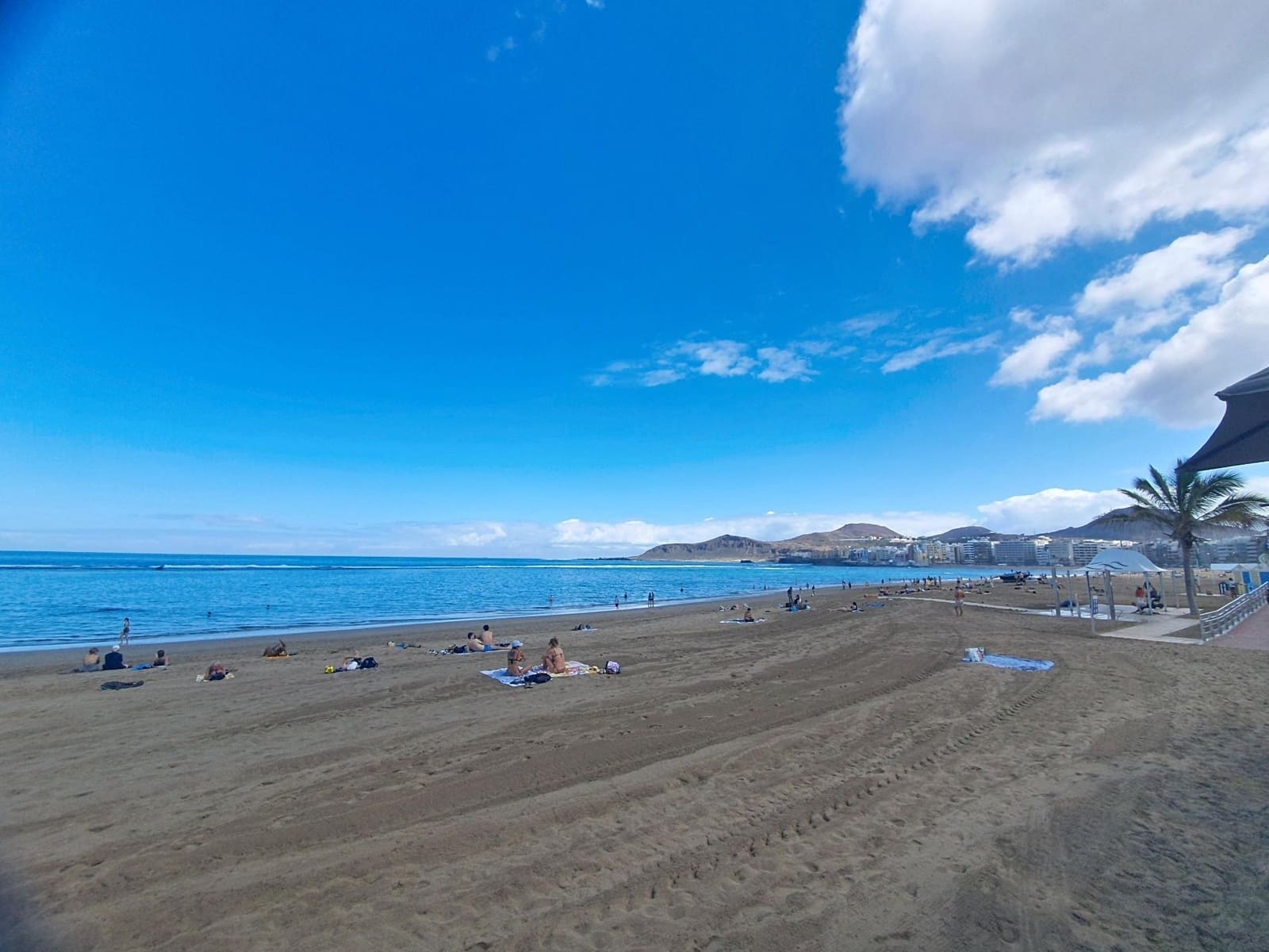 2 bedroom Flat for sale in Las Palmas de Gran Canaria - € 391,000 (Ref: 9882316)