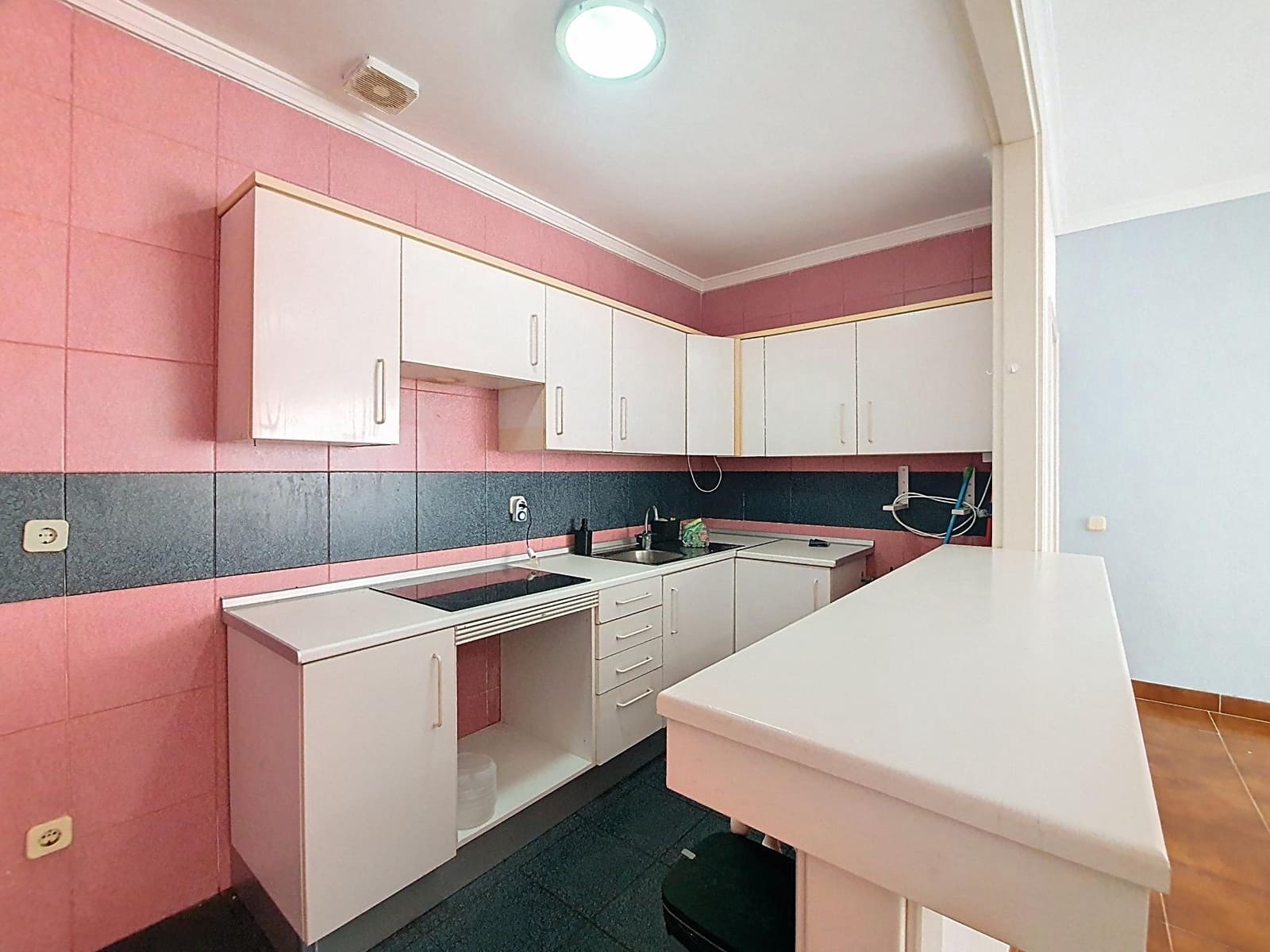 2 bedroom Flat for sale in Las Palmas de Gran Canaria - € 391,000 (Ref: 9882316)
