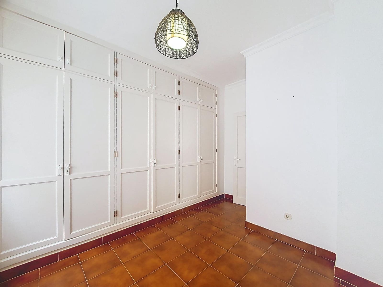 2 bedroom Flat for sale in Las Palmas de Gran Canaria - € 391,000 (Ref: 9882316)