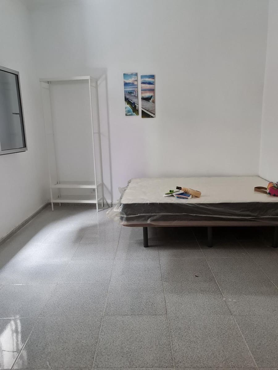 8 soverom Leilighet til salgs i Las Palmas de Gran Canaria - € 495 000 (Ref: 9882317)