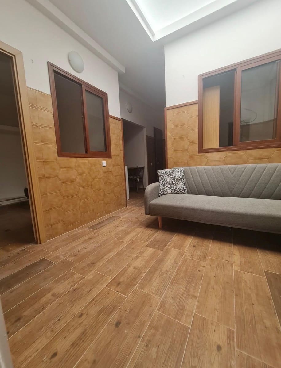 8 soverom Leilighet til salgs i Las Palmas de Gran Canaria - € 495 000 (Ref: 9882317)