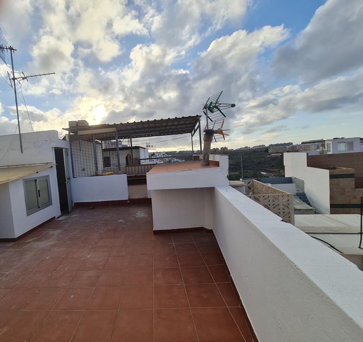 8 soverom Leilighet til salgs i Las Palmas de Gran Canaria - € 495 000 (Ref: 9882317)