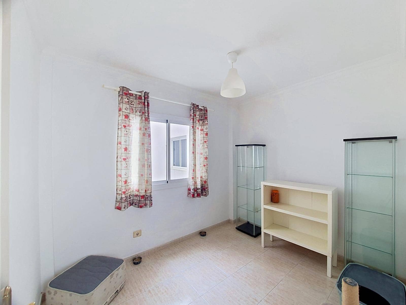 3 slaapkamer Flat te koop in Moya - € 150.000 (Ref: 9882318)