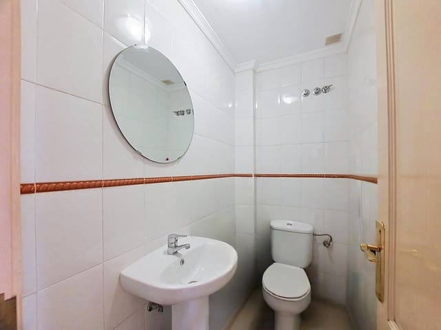 3 slaapkamer Flat te koop in Moya - € 150.000 (Ref: 9882318)