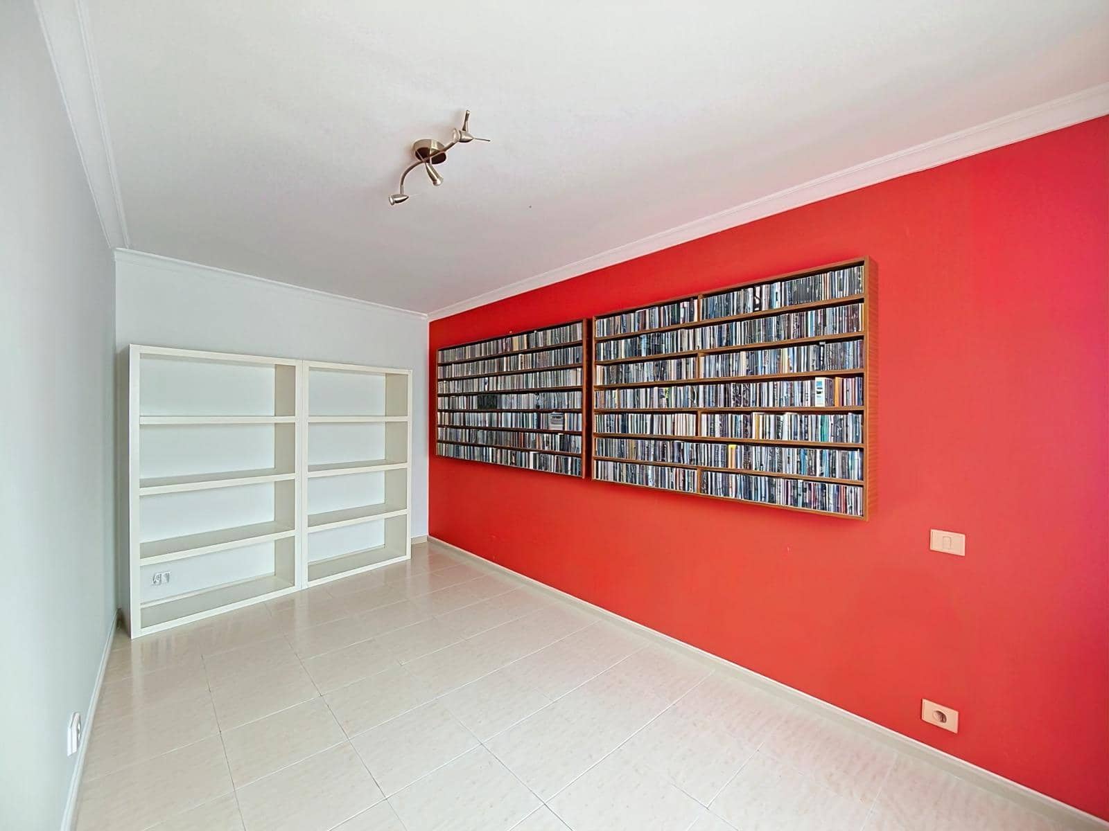 3 slaapkamer Flat te koop in Moya - € 150.000 (Ref: 9882318)