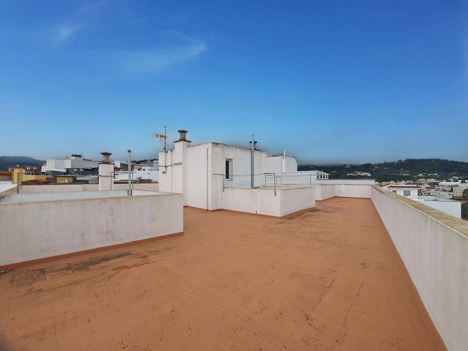 3 slaapkamer Flat te koop in Moya - € 150.000 (Ref: 9882318)