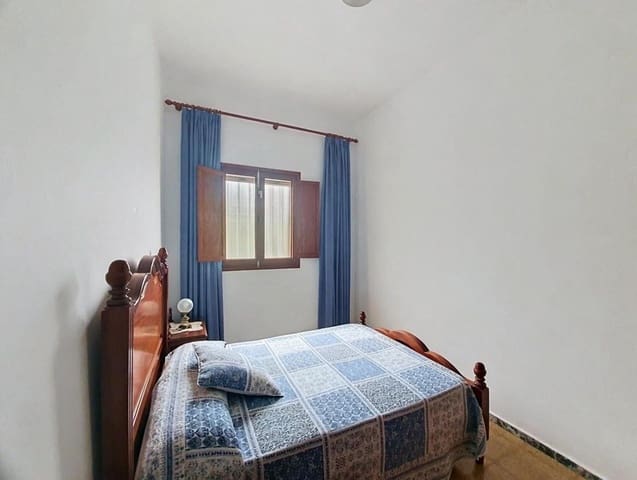 4 sypialnia Dom na sprzedaż w Teror z garażem - 209 000 € (Ref: 9882319)