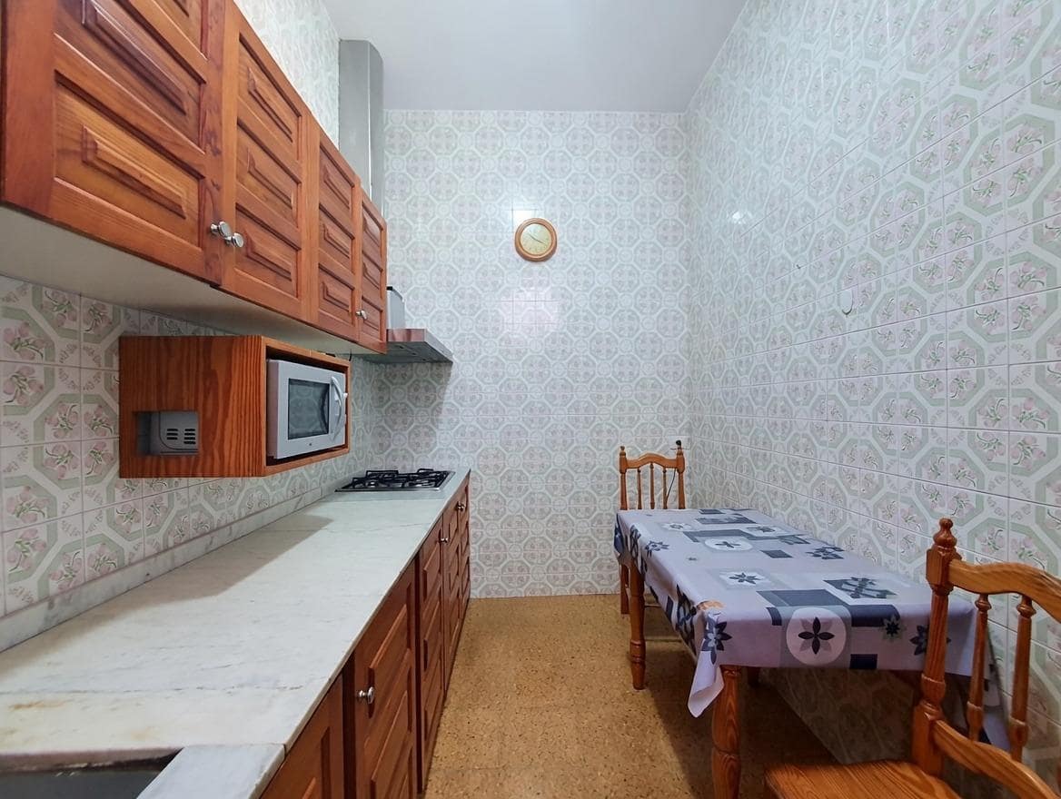 4 bedroom Townhouse for sale in Teror with garage - € 209,000 (Ref: 9882319)